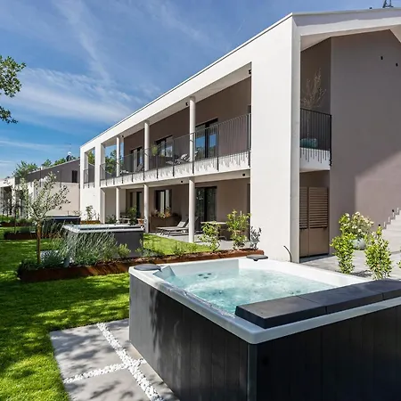 Shiloh Private Luxury Appartement Costermano